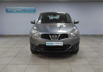 Подержанный автомобиль Nissan Qashqai 2013 года (2 фото)