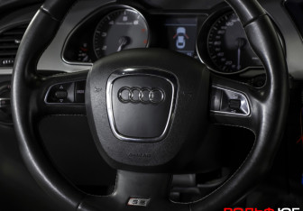 Подержанный автомобиль Audi S5 Coupe 2010 года (13 фото)