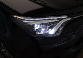 Подержанный автомобиль Toyota RAV4 2018 года (26 фото)