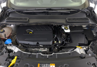 Подержанный автомобиль Ford Kuga 2018 года (9 фото)