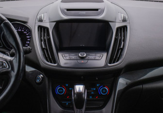Подержанный автомобиль Ford Kuga 2018 года (14 фото)