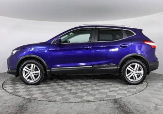 Подержанный автомобиль Nissan Qashqai 2018 года (8 фото)
