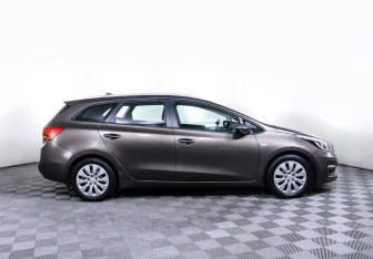 Подержанный автомобиль Kia Ceed Wagon 2017 года (4 фото)