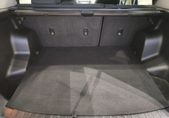 Подержанный автомобиль Land Rover Freelander 2012 года (13 фото)