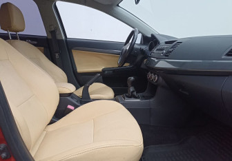 Подержанный автомобиль Mitsubishi Lancer Sedan 2008 года (10 фото)