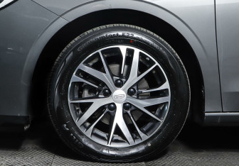 Подержанный автомобиль Geely Emgrand 2023 года (9 фото)