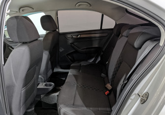 Подержанный автомобиль Skoda Rapid Liftback 2021 года (18 фото)