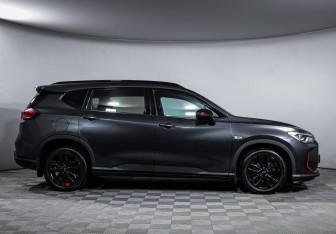 Подержанный автомобиль Chevrolet Orlando 2021 года (4 фото)