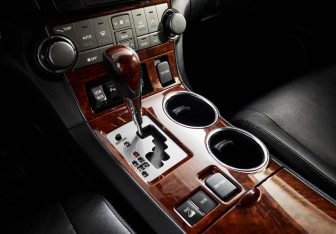 Подержанный автомобиль Toyota Highlander 2012 года (15 фото)