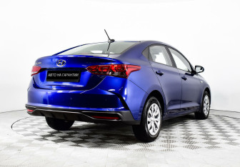 Подержанный автомобиль Hyundai Solaris Sedan 2022 года (5 фото)