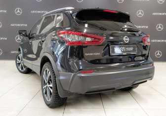 Подержанный автомобиль Nissan Qashqai 2021 года (7 фото)