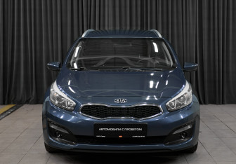 Подержанный автомобиль Kia Ceed Wagon 2017 года (2 фото)