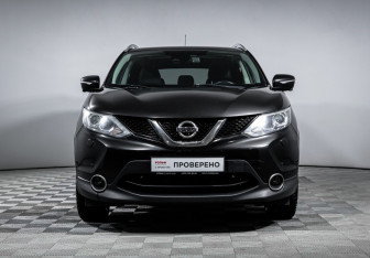 Подержанный автомобиль Nissan Qashqai 2014 года (2 фото)