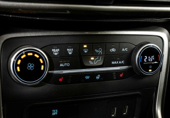 Подержанный автомобиль Ford EcoSport 2018 года (13 фото)