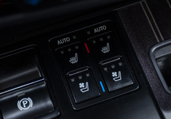 Подержанный автомобиль Lexus RX 2020 года (17 фото)