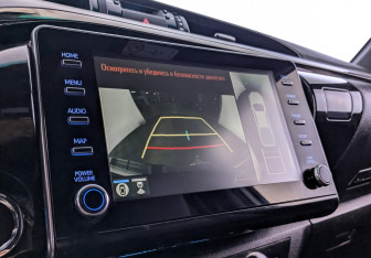 Подержанный автомобиль Toyota Hilux 2021 года (27 фото)