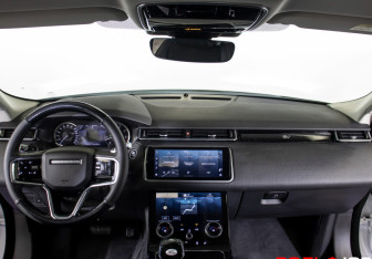 Подержанный автомобиль Land Rover Range Rover Velar 2022 года (12 фото)
