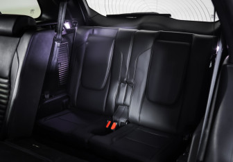 Подержанный автомобиль Land Rover Discovery Sport 2019 года (13 фото)