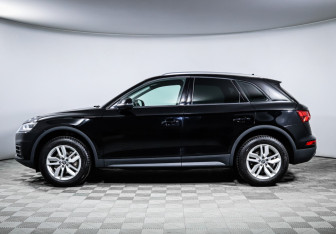Подержанный автомобиль Audi Q5 2017 года (8 фото)