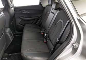 Подержанный автомобиль Omoda C5 2024 года (18 фото)