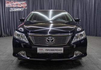 Подержанный автомобиль Toyota Camry Sedan 2013 года (2 фото)