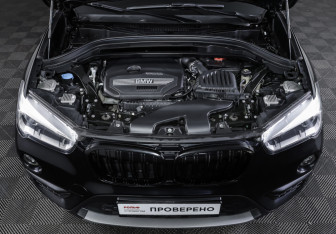 Подержанный автомобиль BMW X1 2018 года (9 фото)