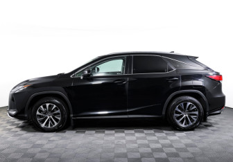 Подержанный автомобиль Lexus RX 2021 года (8 фото)