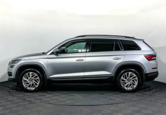 Подержанный автомобиль Skoda Kodiaq 2021 года (8 фото)