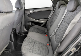 Подержанный автомобиль Hyundai Solaris Sedan 2016 года (12 фото)