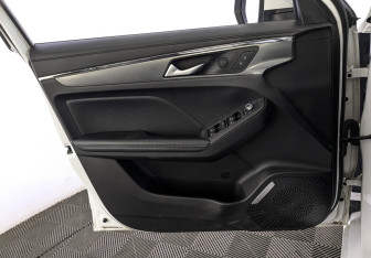 Подержанный автомобиль Haval Jolion 2022 года (19 фото)