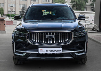 Подержанный автомобиль Geely Monjaro 2024 года (2 фото)