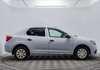 Подержанный автомобиль Renault Logan Sedan 2018 года (6 фото)