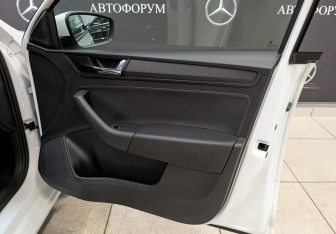 Подержанный автомобиль Skoda Rapid Liftback 2019 года (24 фото)