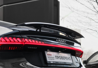 Подержанный автомобиль Audi A7 2019 года (8 фото)