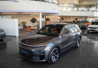 Новый LiXiang L6 2024 (2 фото)