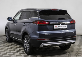 Подержанный автомобиль Geely Atlas Pro 2021 года (7 фото)