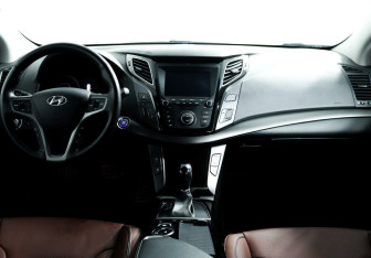 Подержанный автомобиль Hyundai i40 Wagon 2019 года (10 фото)