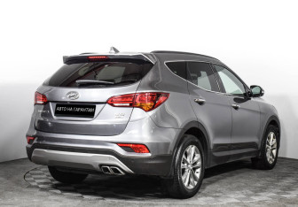 Подержанный автомобиль Hyundai Santa Fe 2015 года (3 фото)
