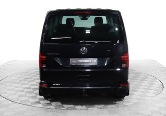 Подержанный автомобиль Volkswagen Multivan 2020 года (6 фото)