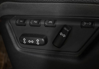 Подержанный автомобиль Volvo XC90 2014 года (20 фото)