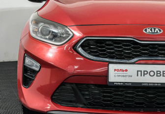 Подержанный автомобиль Kia Ceed Hatchback 2018 года (15 фото)