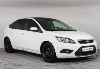 Подержанный автомобиль Ford Focus Hatchback 2011 года (3 фото)