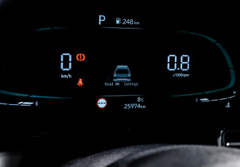 Подержанный автомобиль Hyundai Elantra Sedan 2023 года (11 фото)