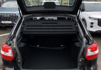 Подержанный автомобиль LADA (ВАЗ) Granta Hatchback 2018 года (10 фото)