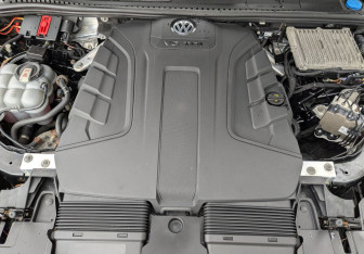 Подержанный автомобиль Volkswagen Touareg 2020 года (9 фото)