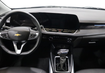 Подержанный автомобиль Chevrolet Monza 2023 года (13 фото)