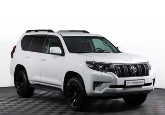 Подержанный автомобиль Toyota Land Cruiser Prado 2019 года (3 фото)