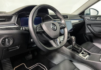 Подержанный автомобиль Skoda Superb Liftback 2024 года (13 фото)
