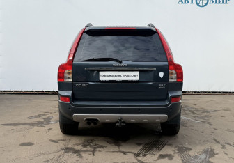 Подержанный автомобиль Volvo XC90 2007 года (6 фото)