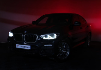 Подержанный автомобиль BMW X4 2018 года (33 фото)